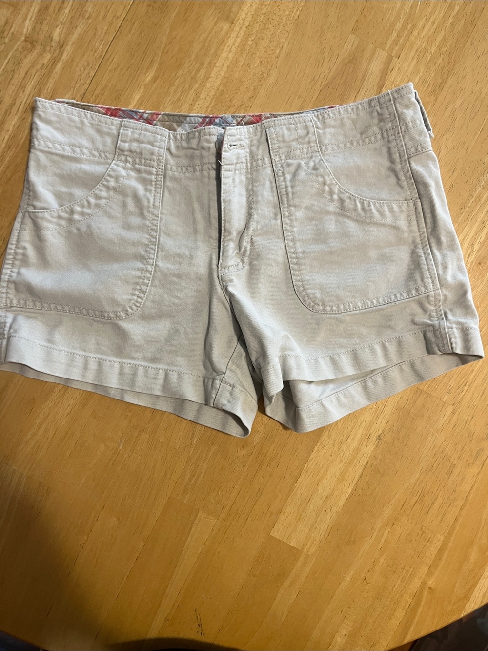 Old Navy Khaki Women's Casual Cotton Shorts Size 1 3” inseam